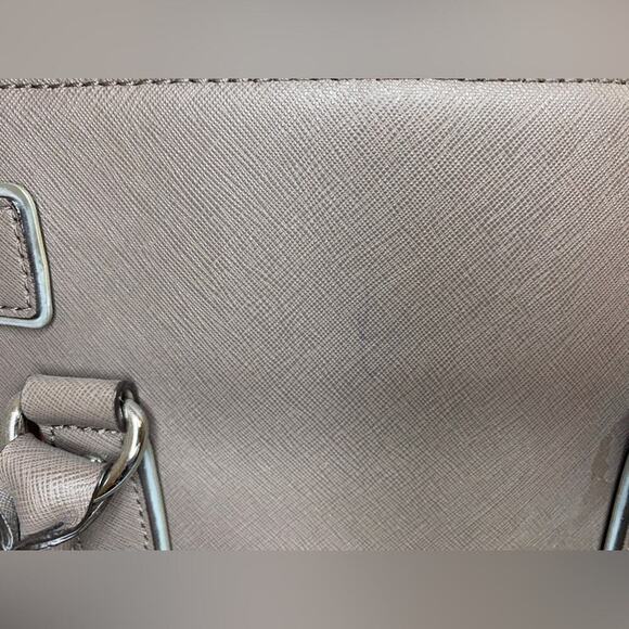 Michael Kors Hamilton Saffiano Leather Gray Shoulder Bag with Silver Charm - Picture 6 of 10